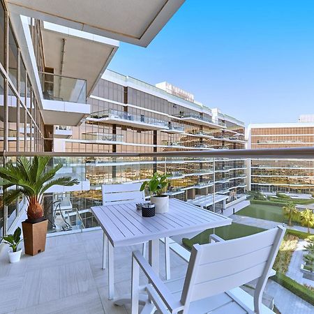 Bnbme - Th8 Palm Hotel Дубай Екстериор снимка