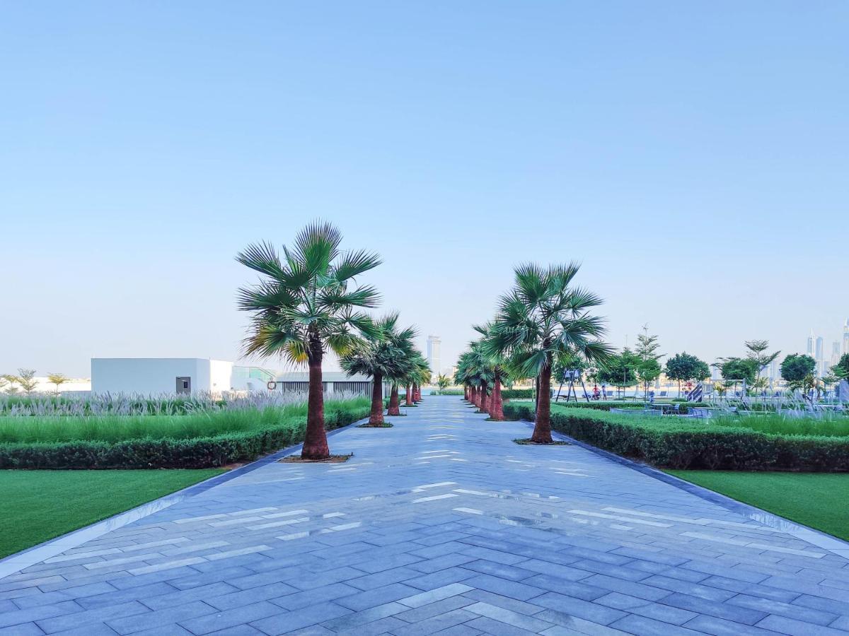 Bnbme - Th8 Palm Hotel Дубай Екстериор снимка