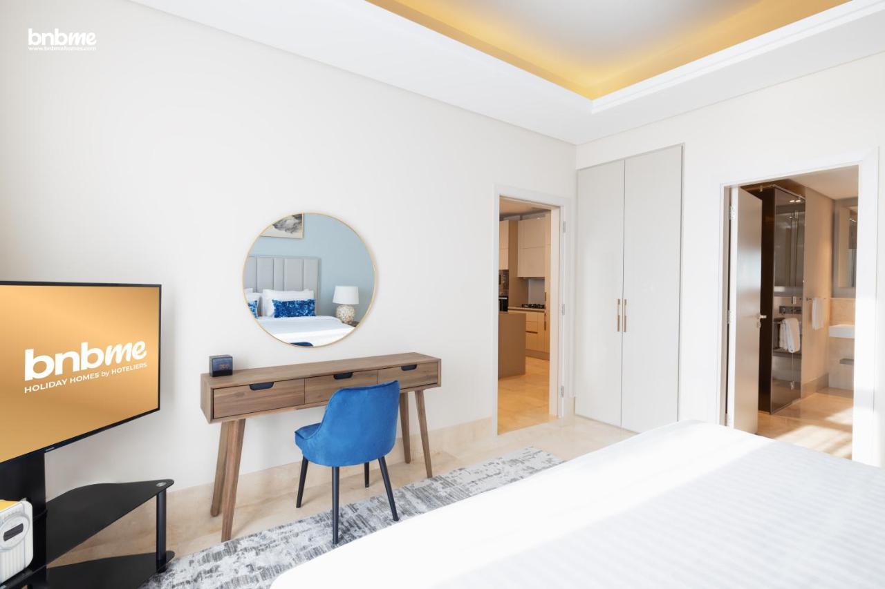 Bnbme - Th8 Palm Hotel Дубай Екстериор снимка