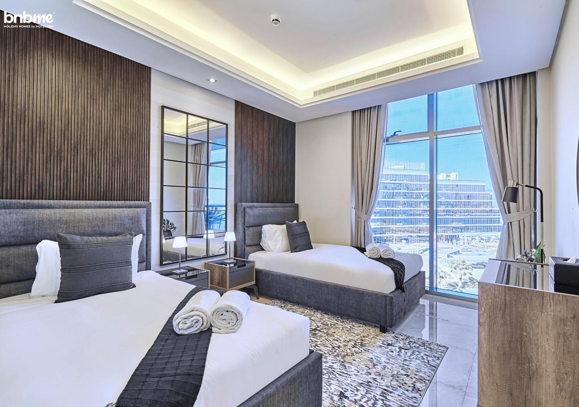 Bnbme - Th8 Palm Hotel Дубай Екстериор снимка