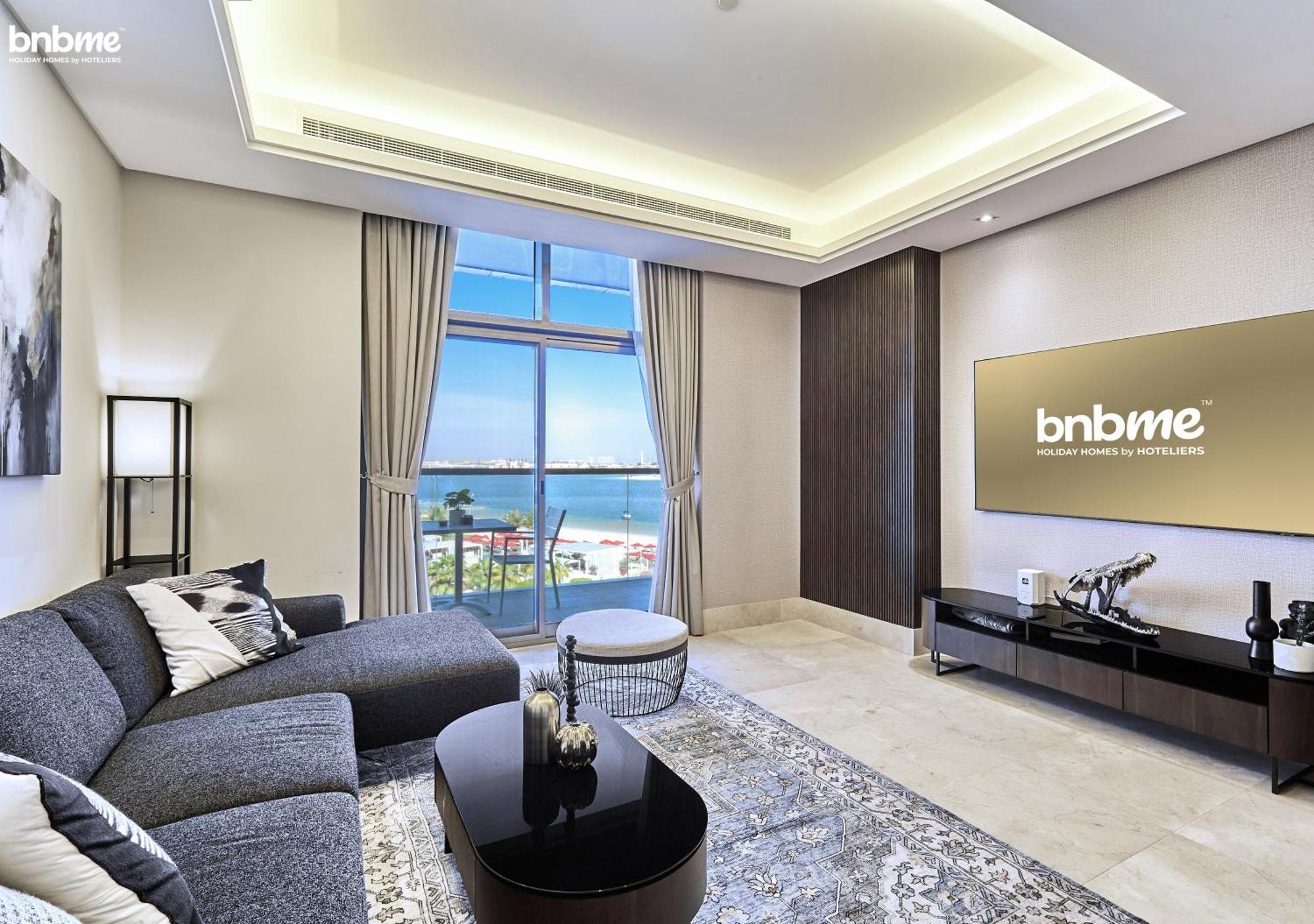 Bnbme - Th8 Palm Hotel Дубай Екстериор снимка